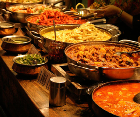 تور خوراک‌گردی (Food & Culinary Tours)